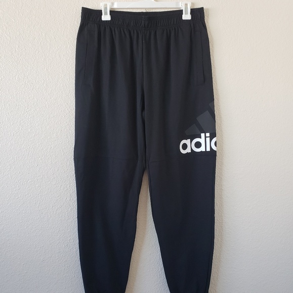 Men's adidas Essential Logo Jersey Pants Men's adidas Essential Logo Jersey Pants